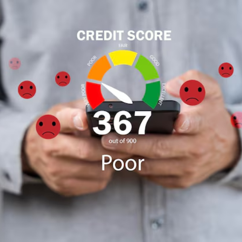 7 Habits That Hurt Your Credit Score Without You Noticing